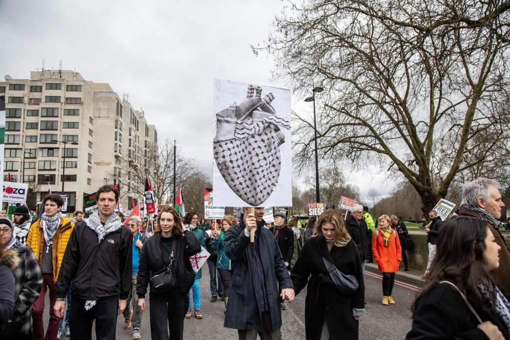 El Gobierno británico cancela el acuerdo de armas con Elbit Systems tras la huelga de hambre de sus activistas presos.