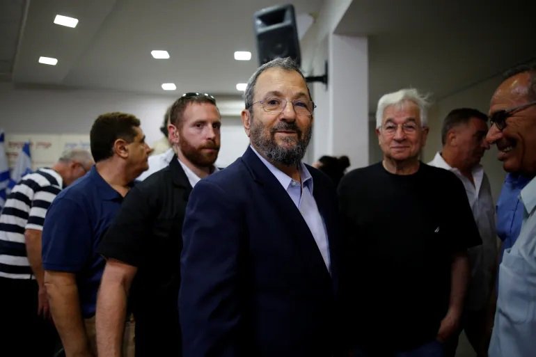 El ex primer ministro israelí Ehud Barak y Epstein tenían una relación cercana, revelan correos electrónicos.
