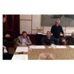 Jeffrey Epstein junto al exprimer ministro israelí Ehud Barak y el director de cine Woody Allen..