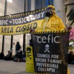 El 9 de febrero, activistas de XR Bélgica, apoyadas por Greenpeace, cerraron las oficinas del Consejo Europeo de la Industria Química.