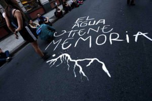 El agua tiene memoria.