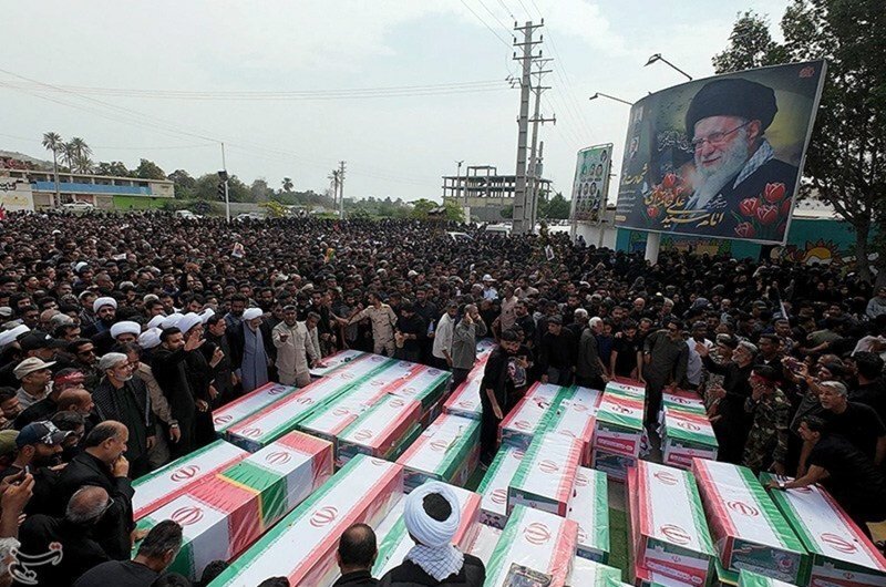 Funeral de las niñas que murieron durante el bombardeo de su colegio el sábado 28 de febrero de 2026.