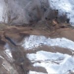 Imagen satélite donde se aprecian túneles colapsados en la base de misiles Tabriz North, en Irán, este domingo.