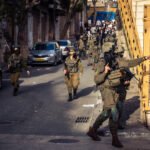 La guerra con Irán intensifica los planes de Israel en Palestina, con ataques de colonos en Cisjordania y bombardeos en la Franja de Gaza.