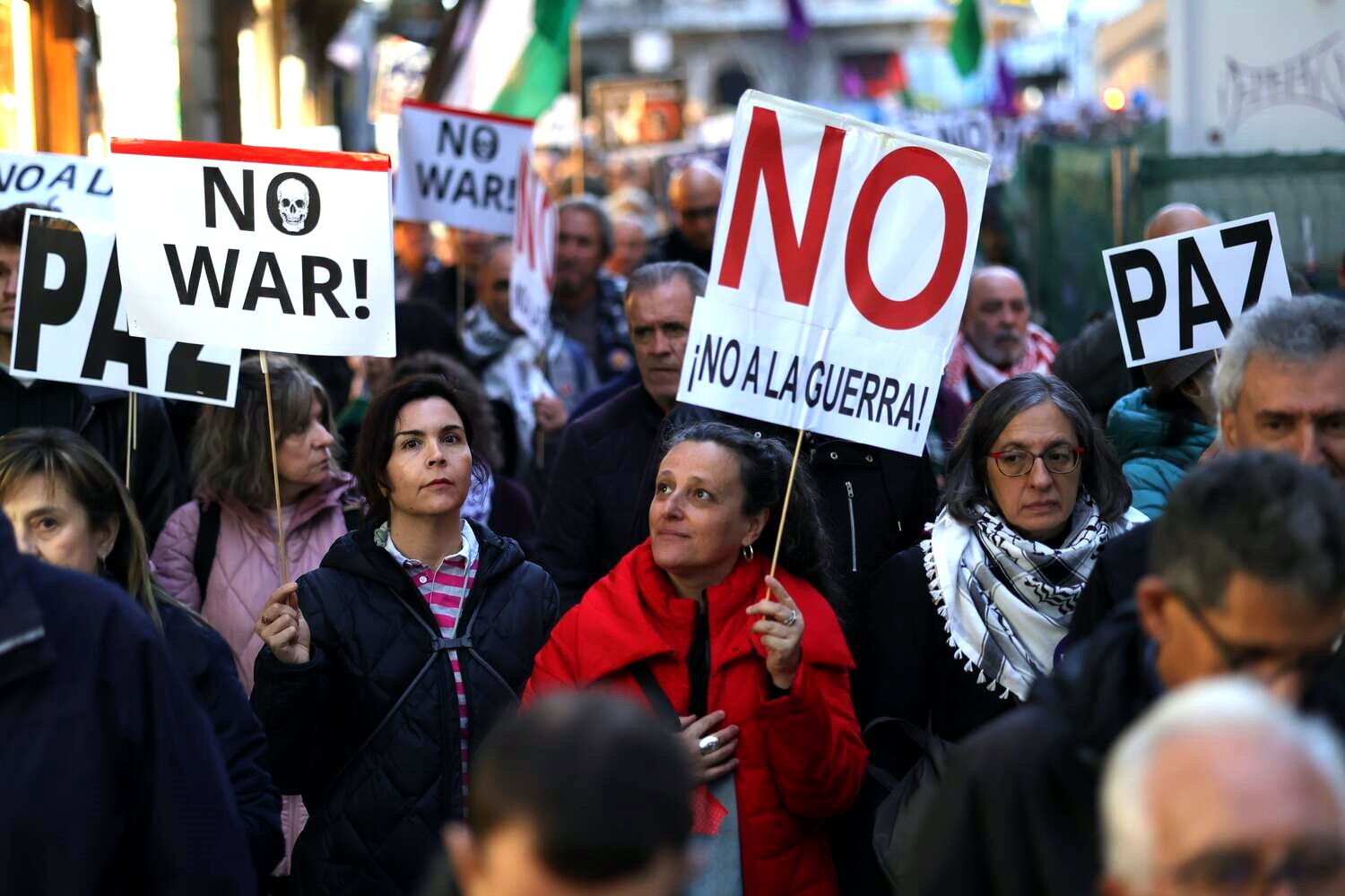 El “No a la guerra” vuelve a las calles de Madrid