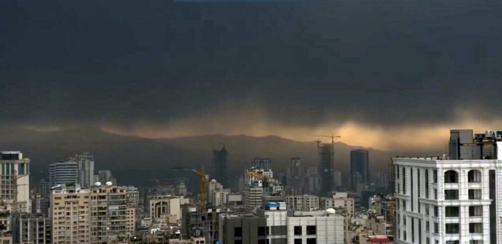 Nubes tóxicas sobre Teherán.