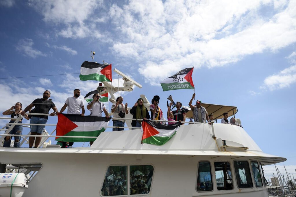 Despedida en el puerto de Barcelona de la Global Summud Flotilla, con rumbo a Gaza, el pasado 31 de agosto de 2025.