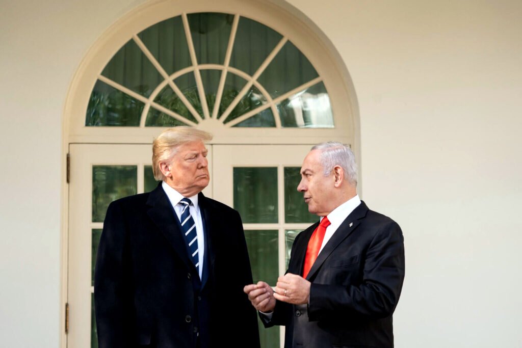 Donald Trump se reúne con Benjamin Netanyahu en la Casa Blanca.