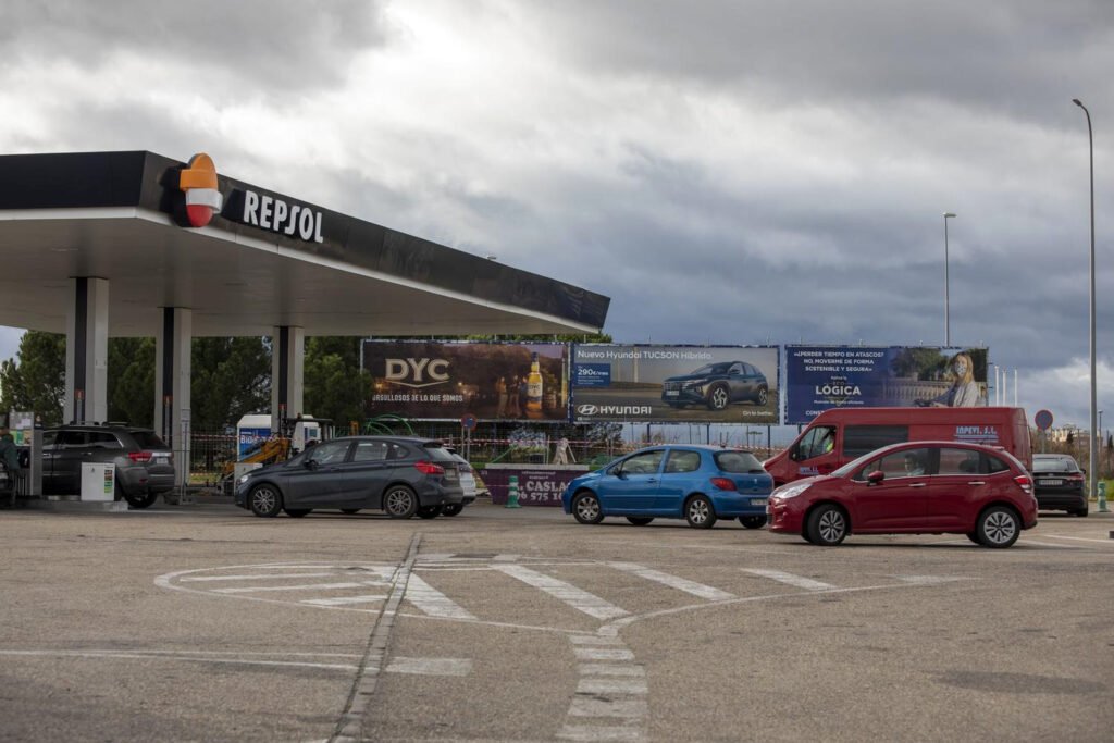 Una estación de sevicio de Repsol en las cercanías de Madrid.