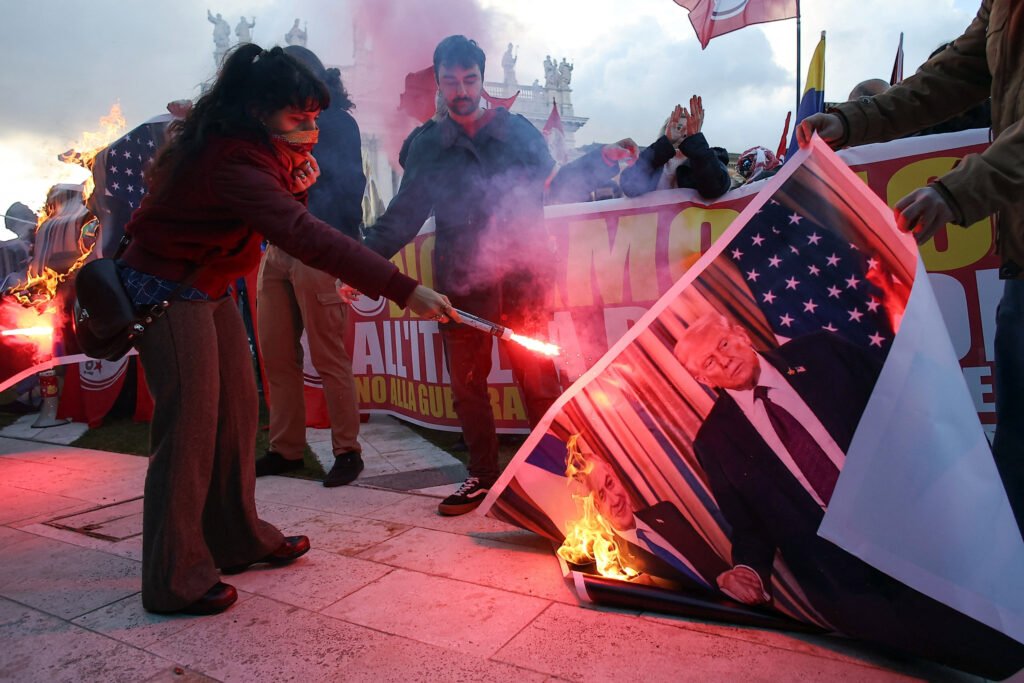 Protestas contra la guerra de EEUU e Israel en Irán.