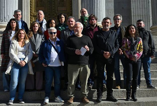 La flotilla ‘Rumbo a Cuba’, con ayuda humanitaria para la isla, iza sus velas.