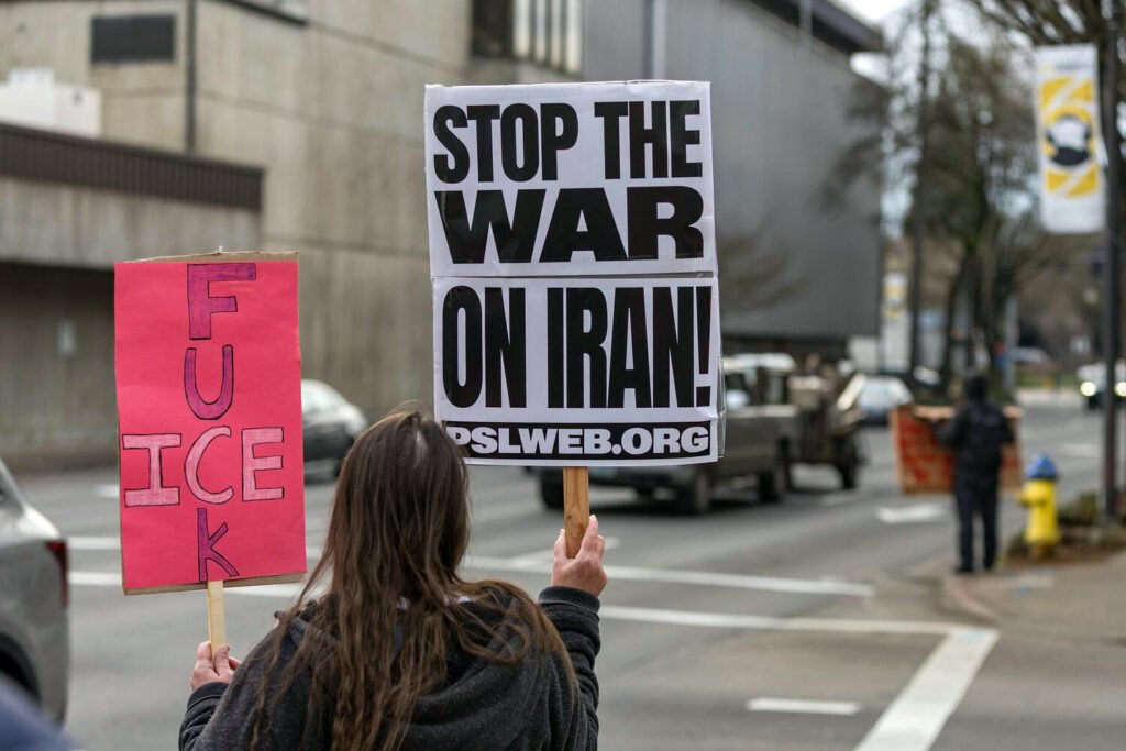 Manifestación contra la guerra y el ICE norteamericano.