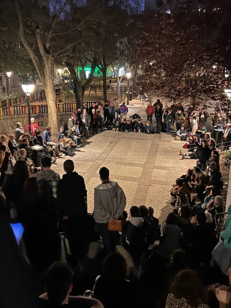 Nutrido encuentro en el que participaron más de 200 personas.