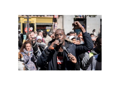 Serigne Mbaye denunciará la «violencia policial» que sufrió en su detención