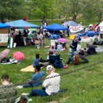 Campamento en protesta por el genocidio palestino en Dunn Meadow, en la Universidad de Indiana Bloomington en abril de 2024.