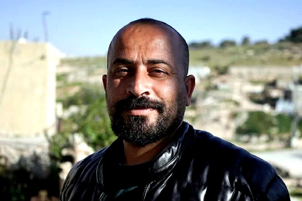 El cineasta Hamdan Ballal, codirector de ‘No other land’, agredido por colonos israelíes.