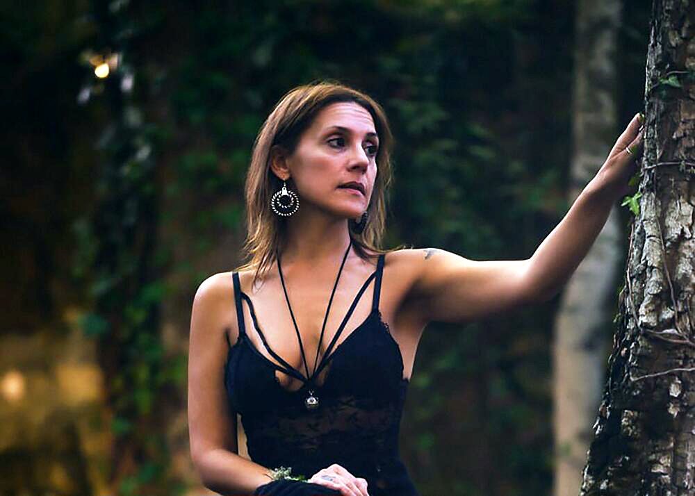 Rochi Novòa, escritora gallega.