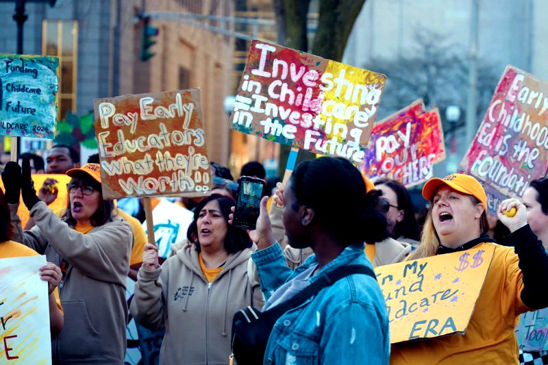 Una campaña de protesta de The Morning Without Child Care en Connecticut, EEUU, en 2024.