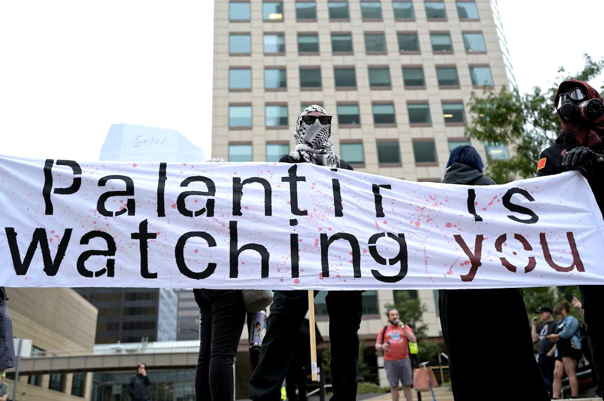 “La República Tecnológica” de Palantir; cómo el lobby de la empresa inventó la “necesidad” de comprar sus softwares de vigilancia