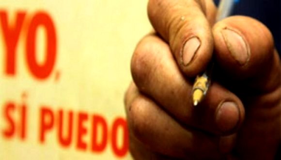 Más de diez millones de alfabetizados en todo el mundo por método cubano “Yo, sí puedo”.
