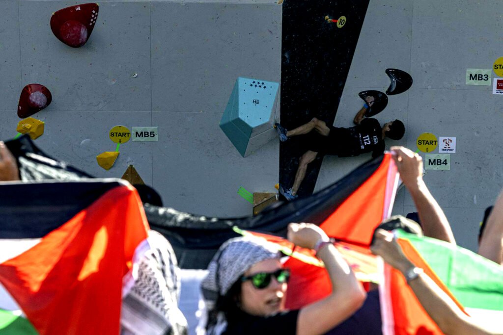 Boicot a Israel  en el mundial de escalada. Fotografía de Alberto Astudillo.