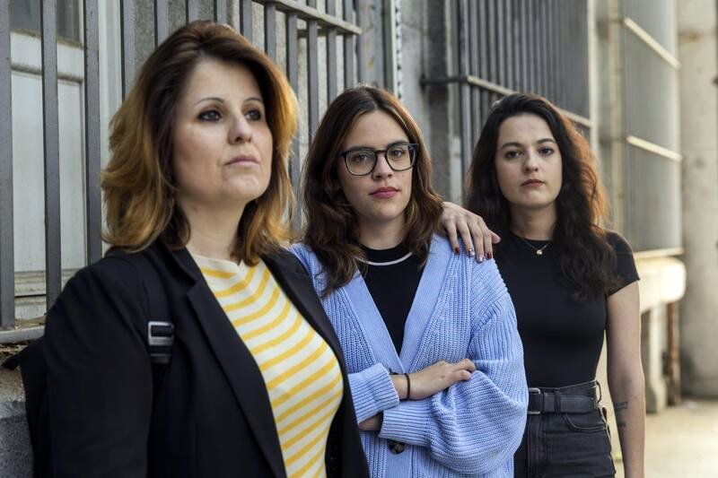 Esther López Barceló, Marta García Carbonell y María Palau Galdón presentan un libro sobre la última muerte en el Patronato de Protección a la Mujer.