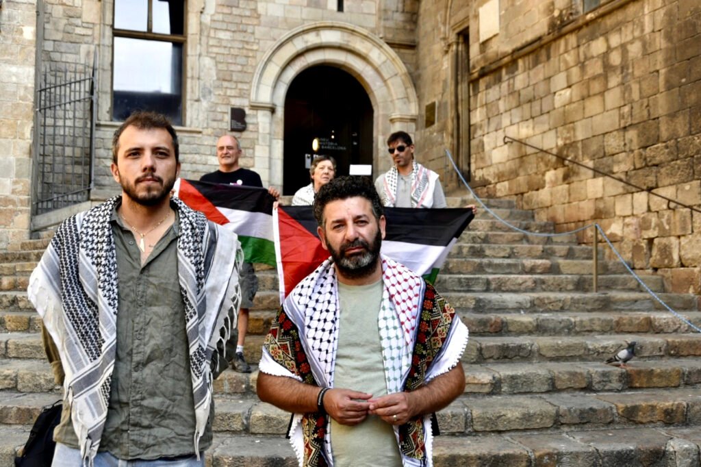 Los activistas de la Global Sumud Flotilla, Thiago de Ávila y Saif Abukeshek