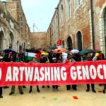 Manifestación en la Bienal de Venecia contra la presencia de Israel en el festival.