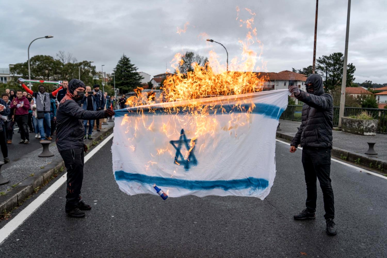 Las empresas vascas se lucran con el apartheid de Israel