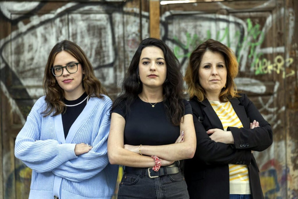 Marta García Carbonell, María Palau Galdón y Esther López Barceló, autoras del libro.