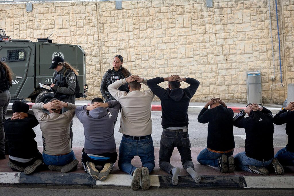 Palestinos fuera, trabajadores extranjeros dentro - Cómo Israel está rehaciendo su fuerza laboral.