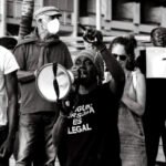 Protesta a favor de la ILP de Regularización Ya! en Canarias.