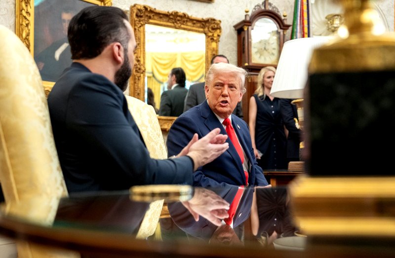 Reunión en el Despacho Oval entre Donald Trump y Nayib Bukele en abril de 2025.