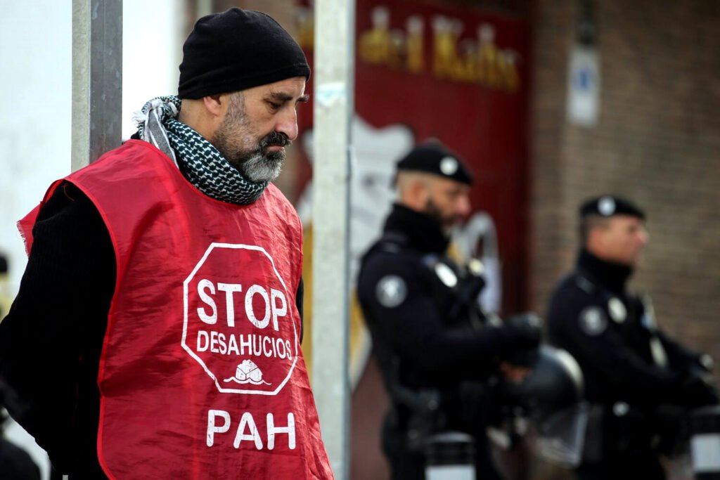 Tercer intento de desahucio de Pilar en Vallecas, Madrid, el 31 de octubre de 2024.