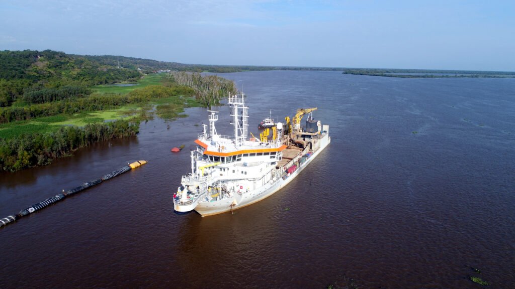 Vía Navegable Troncal en la Hidrovía Paraguay-Paraná.
