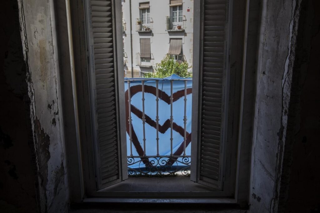 Vista desde el edificio que ocupa La Rosa hacia la calle Besteiro en el límite de Lavapiés y Latina.