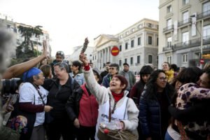 Acuerdo histórico para la regularización de miles de personas migrantes en España. Fotografía: Álvaro Minguito.