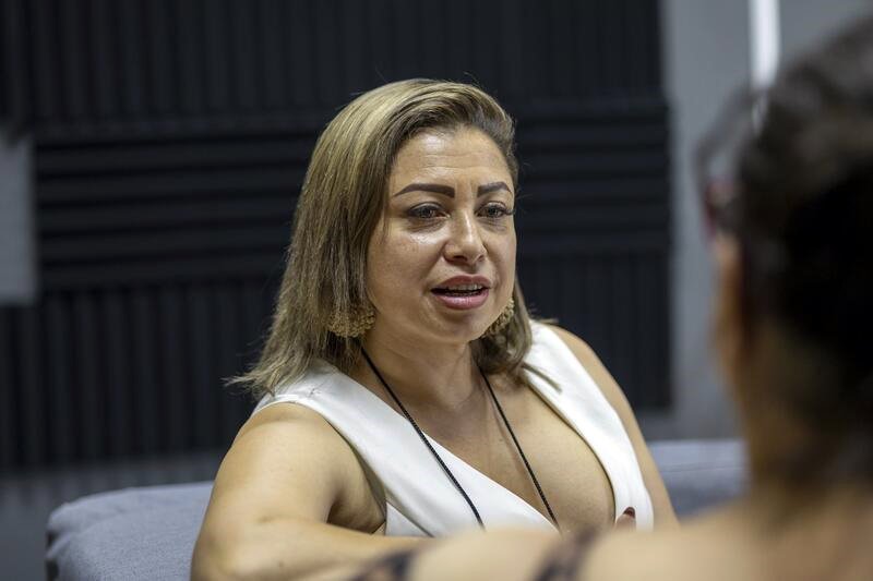 Andrea Torres durante la entrevista en la sede de El Salto.