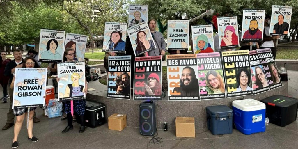 Apoyo a las personas condenadas por cargos de terrorismo en Texas.