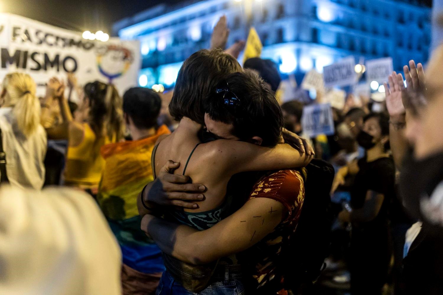 El amor no es un eslogan: por qué la izquierda necesita tomárselo en serio