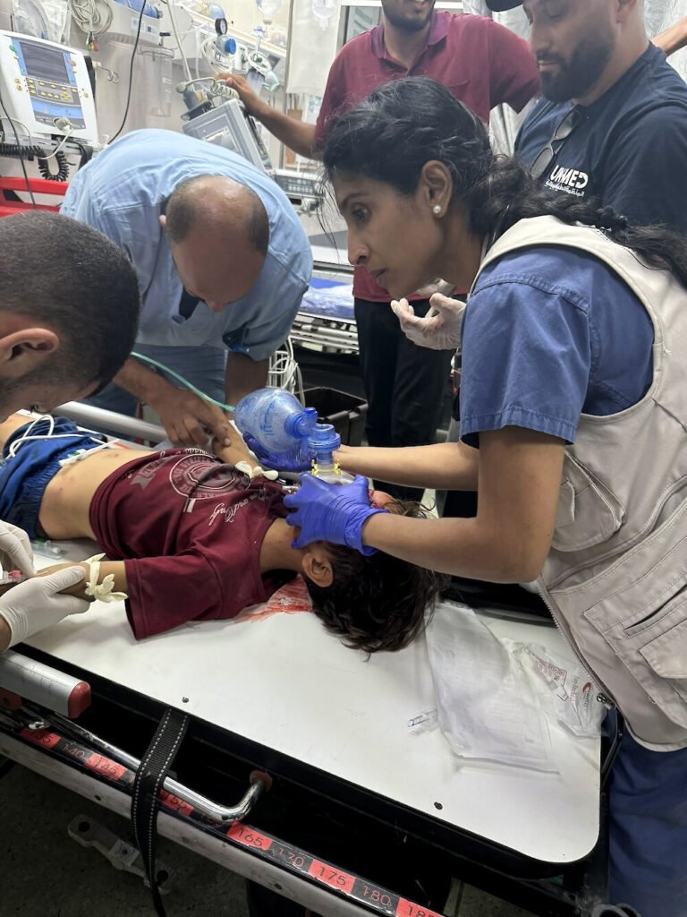 Dra. Mimi Syed, médica de urgencias.