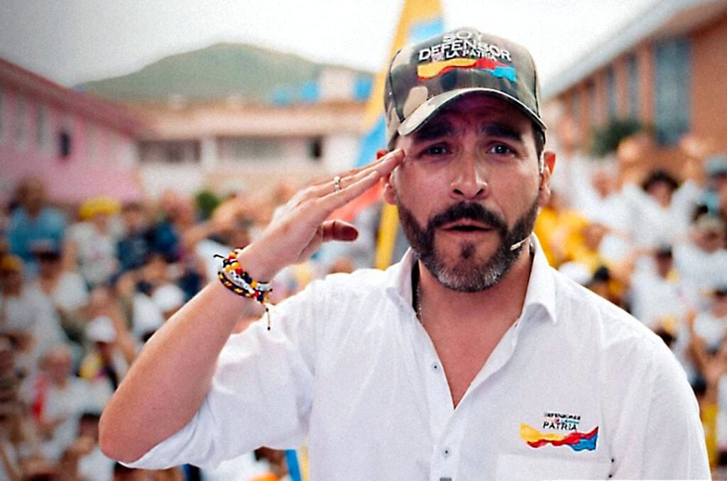 El candidato a la presidencia de Colombia, De la Espriella, durante la campaña electoral.