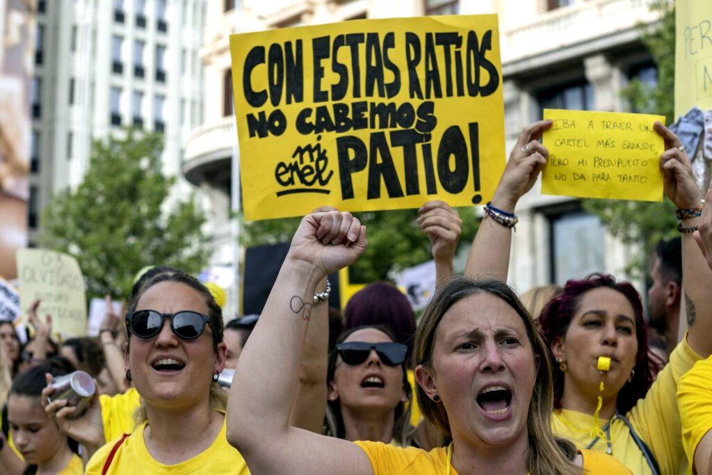 Imagen de la concentración en Callao de las trabajadoras de Escuelas Infantiles.