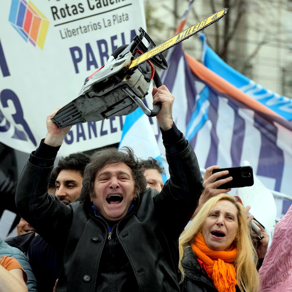 Javier Milei, una motosierra contra la educación y la cultura.