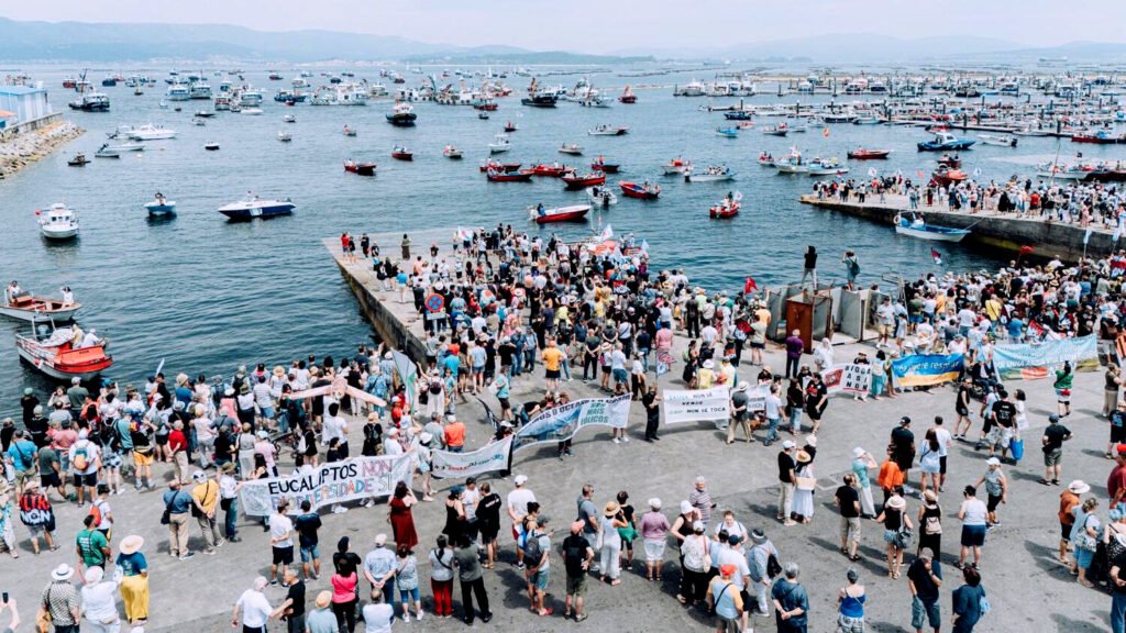 La protesta de este domingo en A Illa de Arousa. Alba Cambeiro.