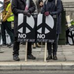 Manifestación en Londres contra la invasión de Rusia en Ucrania y la expansión de la OTAN. Marzo de 2022.