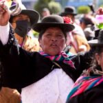 Mujeres indígenas se manifiestan en La Paz contra el gobierno del presidente Rodrigo Paz Pereira y sus políticas neoliberales, 26 de mayo de 2026 - X ListinDiario.