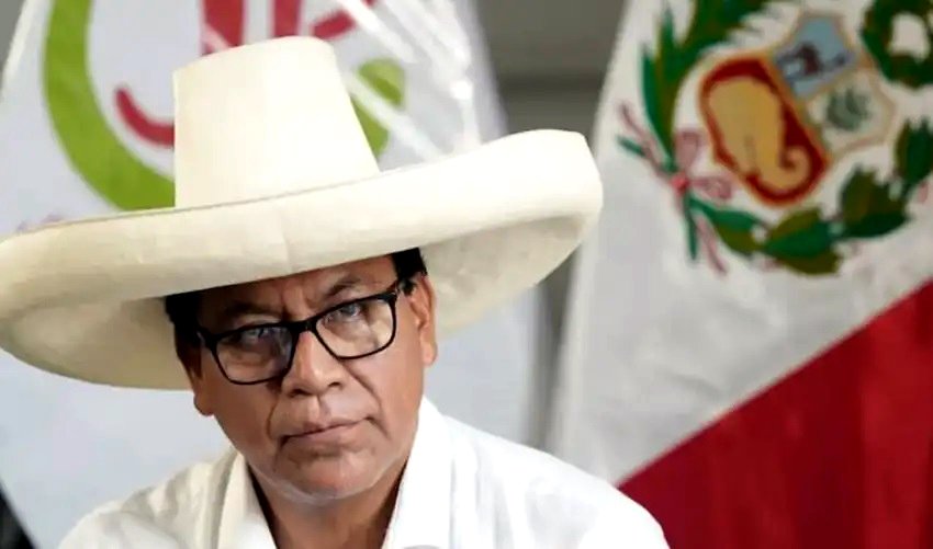 Roberto Sánchez a dos días de la segunda vuelta: 'No soy comunista, nunca he expropiado nada'.
