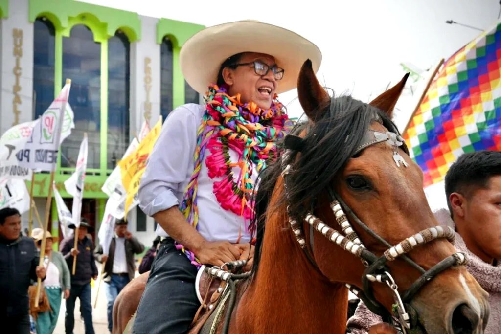 Roberto Sánchez, candidato de Juntos por el Perú que ha recibido el apoyo de Pedro Castillo, adelanta en la segunda vuelta contra Keiko Fujimori.