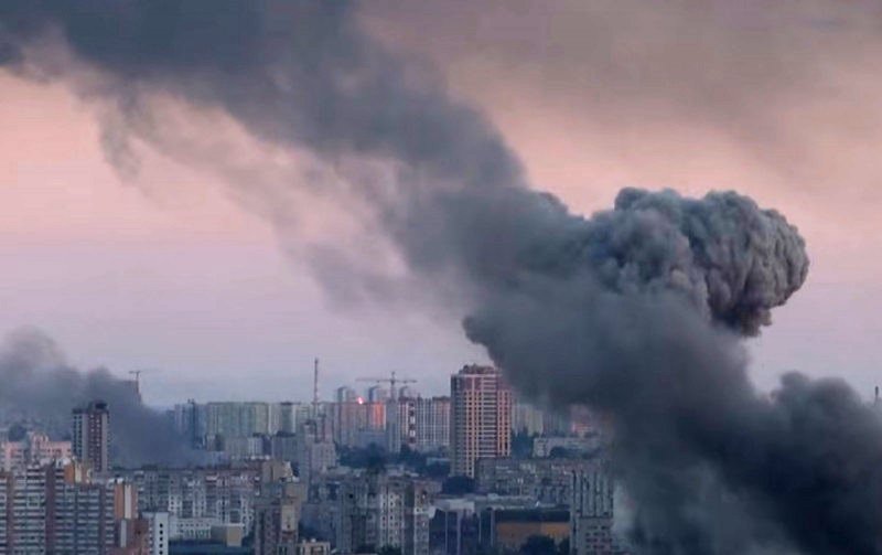 Rusia lanzó un ataque masivo con misiles y drones en Kiev durante la noche del 24 de mayo.